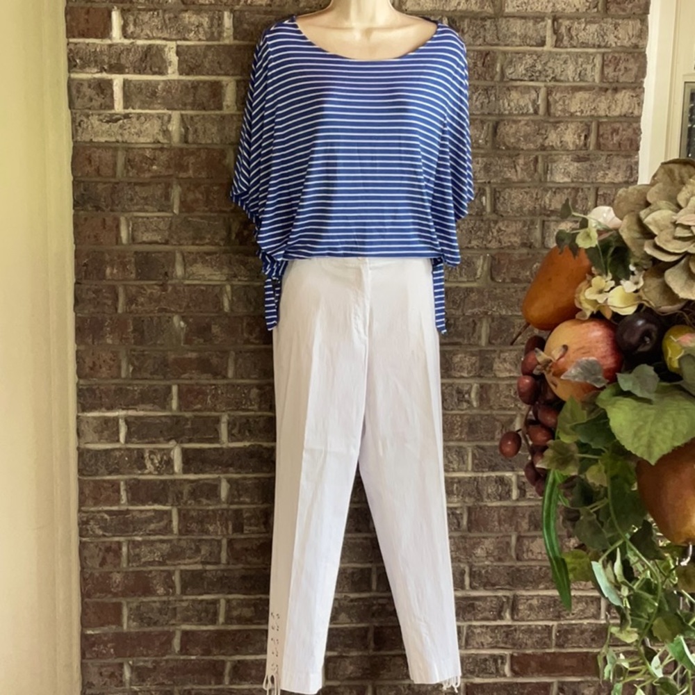 INSIGHT stretchy white ankle pants size 8